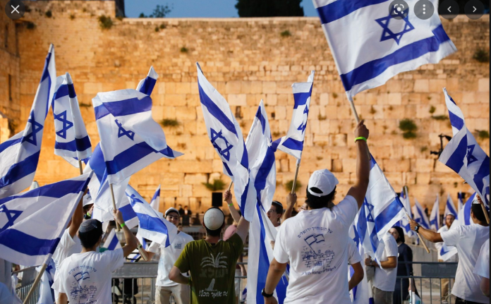 2022-05-02 20_59_36-fetes des drapeaux en Israël – Recherche Google