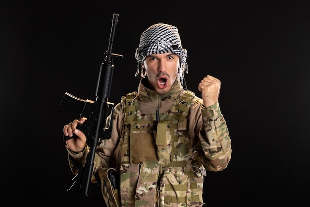 jeune combattant palestinien