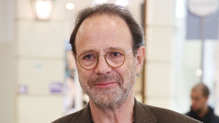 marc-levy-qui-est-son-fils-louis