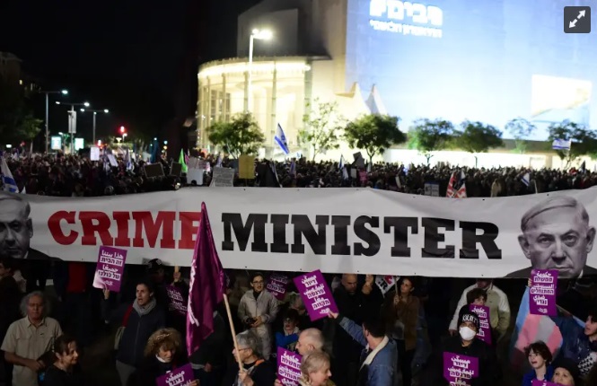 Des_manifestations_de_masse