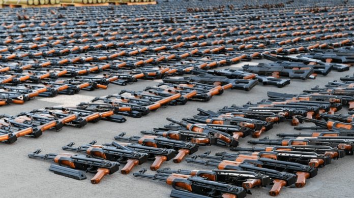 2023-02-05 10_48_15-La France saisit des fusils d'assaut iraniens et des missiles se dirigeant vers