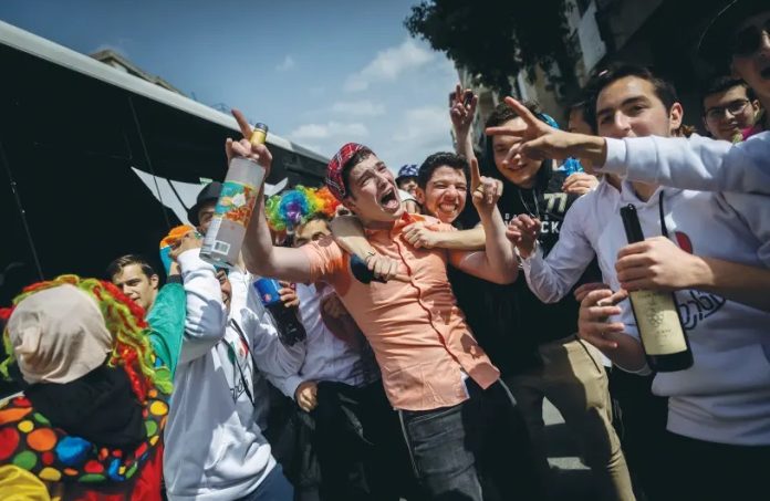 Purim_ploy_to_sell