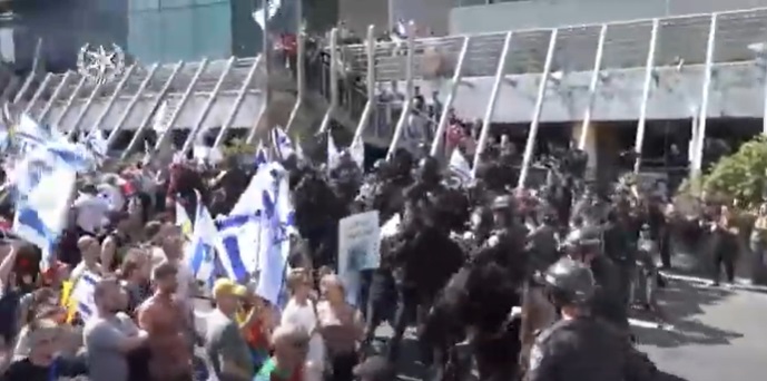 manifestation_tel-aviv
