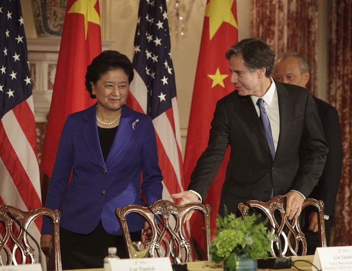 US-CHINA-DIPLOMACY-TRADE-RIGHTS