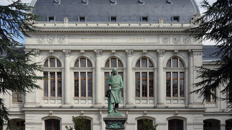 la-conference-doit-se-tenir-dans-les-locaux-de-l-universite-lumieres-lyon-2-quai-claude-bernard-photo-d-illustration-pierre-augros-1696024703