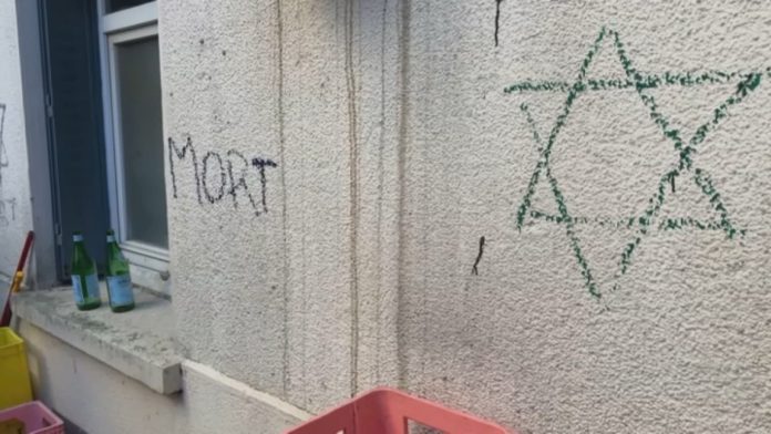 1159-actes-antisemites-ont-ete-releves-depuis-le-7-octobre-en-France-1744998