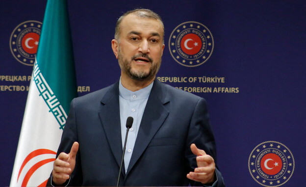 Hossein_AmirAbdollahian_re_autoOrient_i