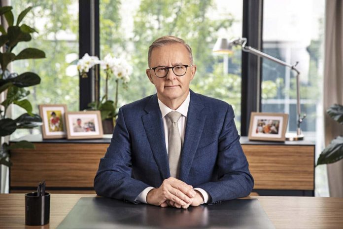 Anthony-Albanese-Portrait-1320x880