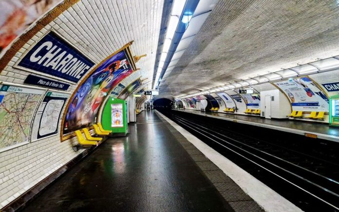 Paris station de métro Charonne Juillet 2024