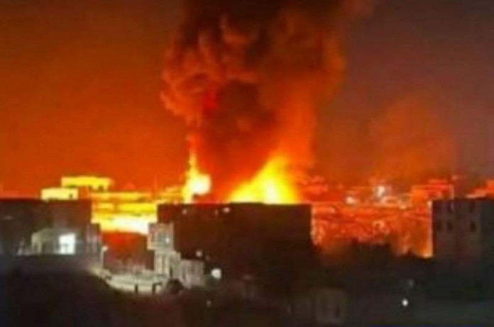 Smoke-rises-from-US-airstrikes-on-Saada-March-24-2025.-696x461