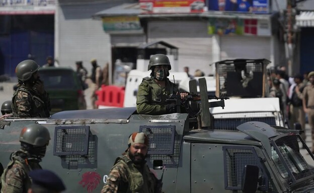 kashmir2404_autoOrient_i