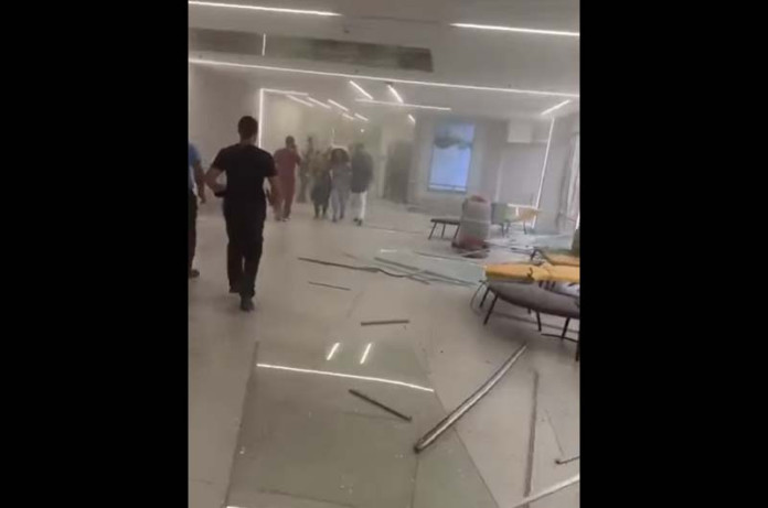 Direct-Iranian-missile-hit-at-Soroka-hospital-in-Beer-Sheva-June-19-2025-696x461