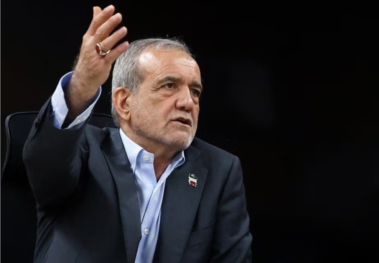 Le président iranien Massoud Pezeshkian présente sa démission